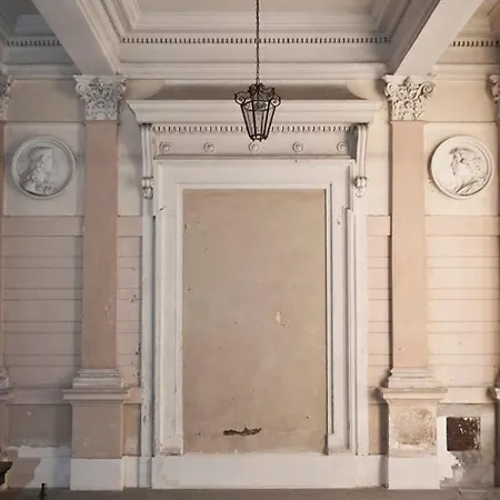 Quarto em Acomodações Particulares Domus Liberta - Art Nouveau Stazione