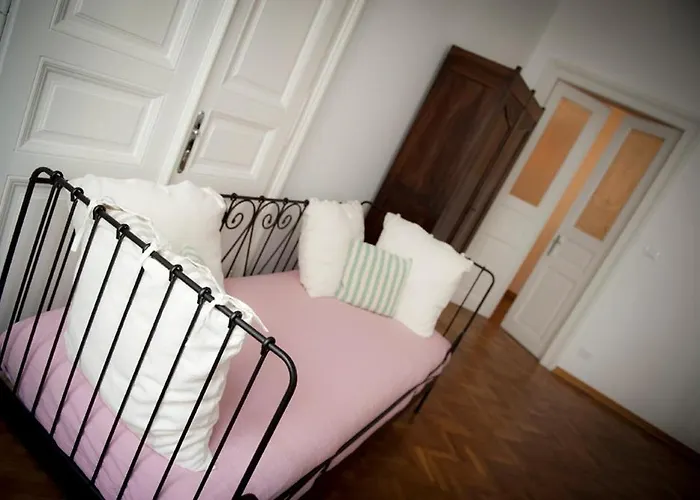 Domus Liberta - Art Nouveau Stazione Trieste