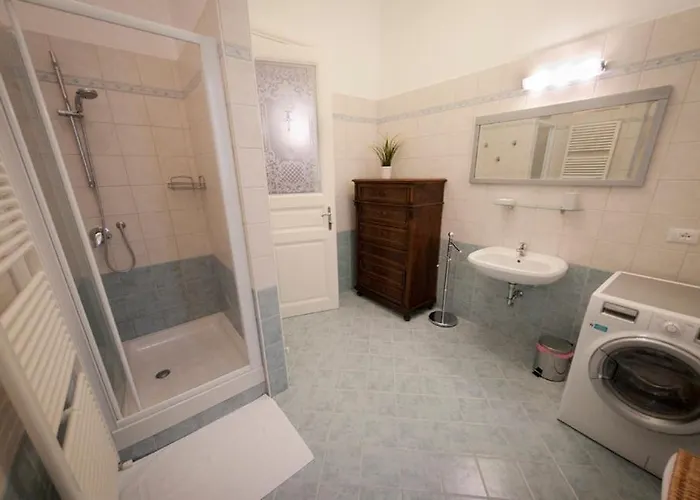 Domus Liberta - Art Nouveau Stazione * ترييستي