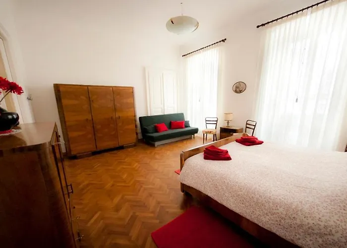 Domus Liberta - Art Nouveau Stazione Trieste